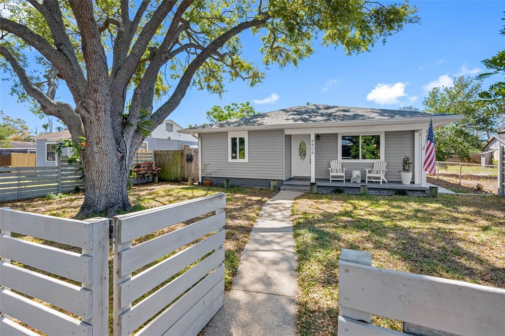 Picture of 4808 4Th Avenue S, St Petersburg, FL 33711
