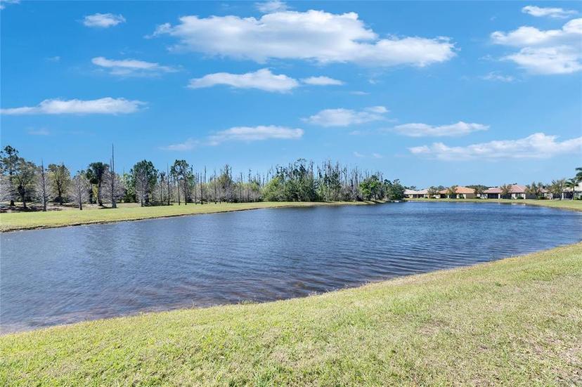 Picture of 15657 Aurora Lake Circle, Wimauma FL 33598