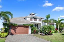Picture of 6208 Signature Pointe Lane, Bradenton, FL 34210