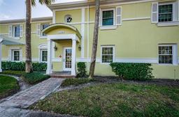 Picture of 5196 Beach Drive Se Unit B, St Petersburg, FL 33705