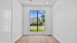 Picture of 2519 N Riverside Drive, Tampa, FL 33602