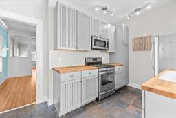 Picture of 322 11Th Avenue N, St Petersburg, FL 33701
