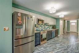 Picture of 4710 Bay Street Ne Unit 109, St Petersburg, FL 33703