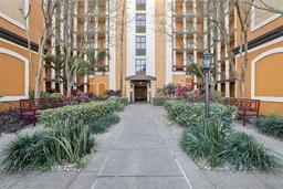 Picture of 12527 Floridays Resort Drive Unit E-111, Orlando, FL 32821