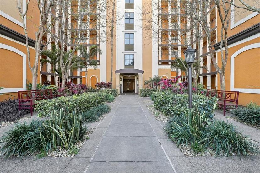 Picture of 12527 Floridays Resort Drive Unit E-111, Orlando FL 32821