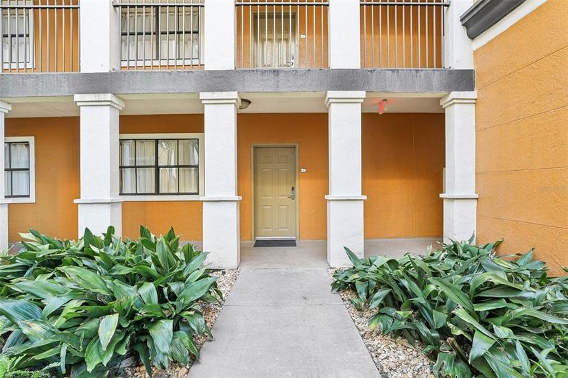 Picture of 12527 Floridays Resort Drive Unit E-111, Orlando FL 32821