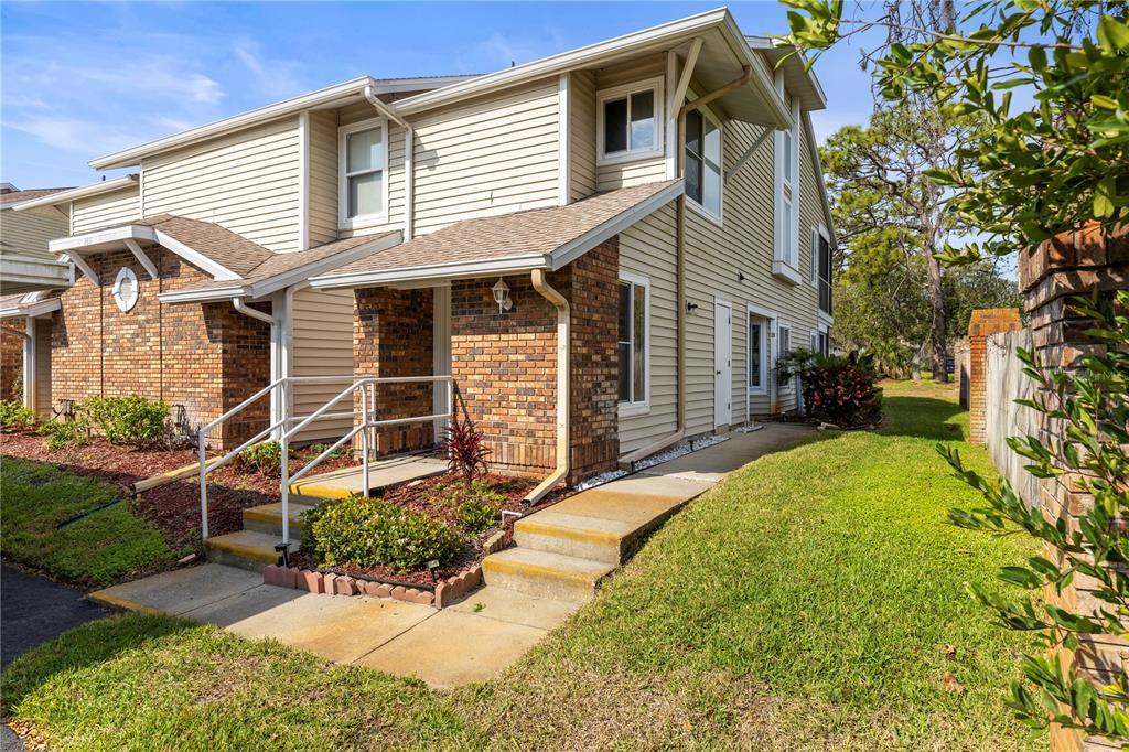 Picture of 12411 Eagleswood Drive Unit B, Hudson, FL 34667
