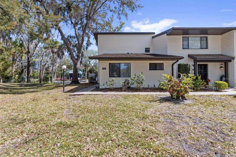 Picture of 1637 SE Paradise Circle W Unit 101, Crystal River FL 34429