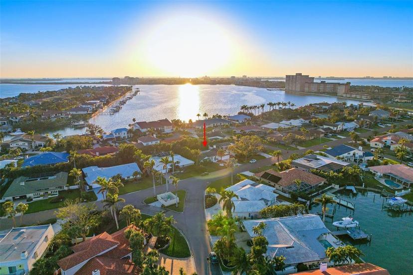 Picture of 5973 Leeland Street S, St Petersburg FL 33715