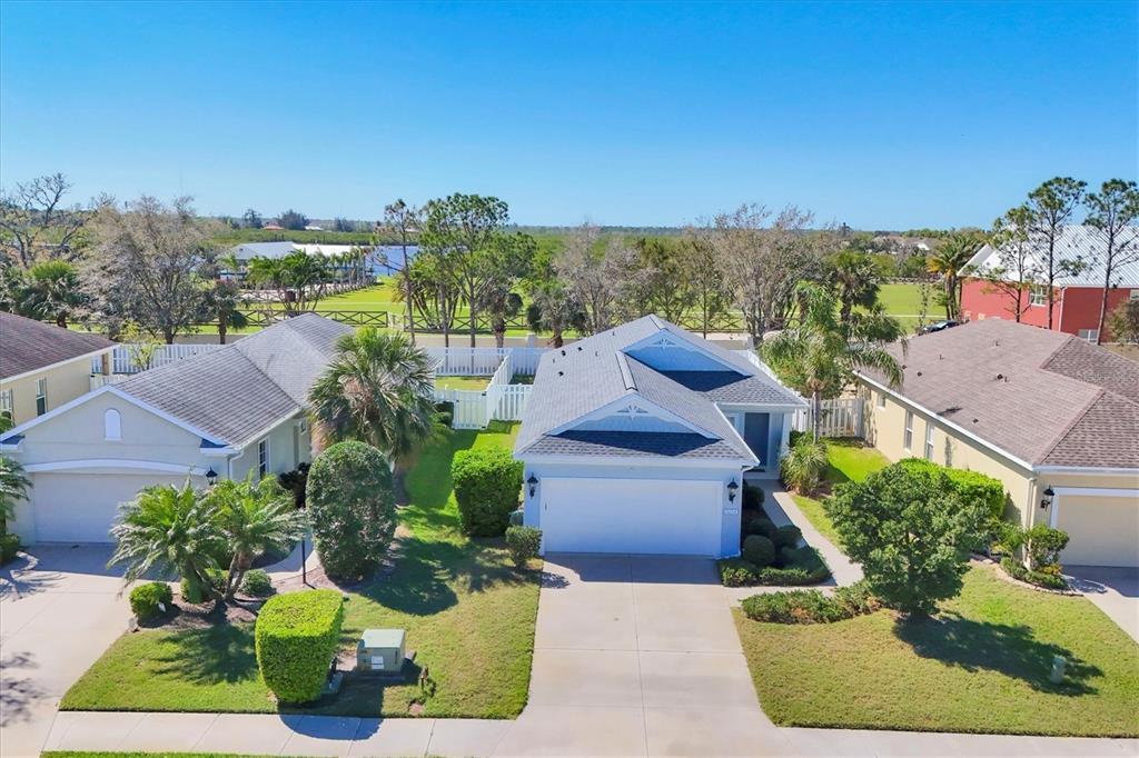 Picture of 5234 Aqua Breeze Drive, Bradenton, FL 34208