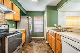 Picture of 4126 Gradstone Place, Tampa, FL 33617