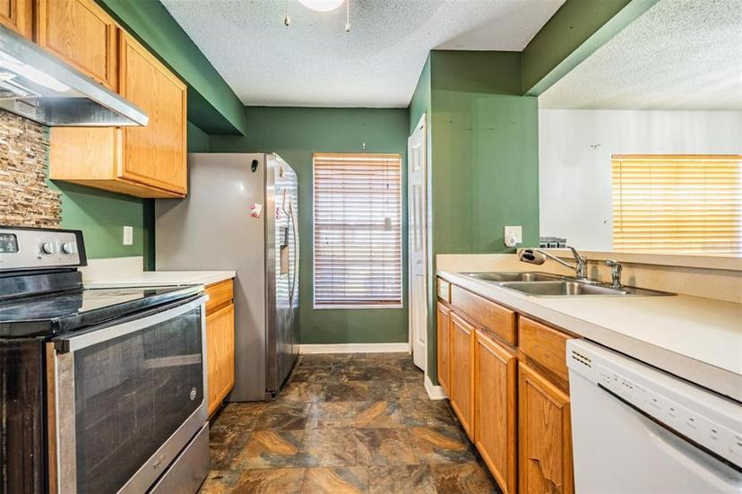 Picture of 4126 Gradstone Place, Tampa FL 33617
