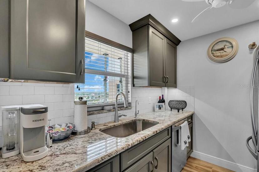 Picture of 232 Saint Augustine Avenue Unit 802, Venice FL 34285