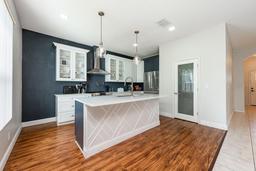 Picture of 14410 Lake Underhill Road, Orlando, FL 32828