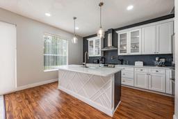 Picture of 14410 Lake Underhill Road, Orlando, FL 32828