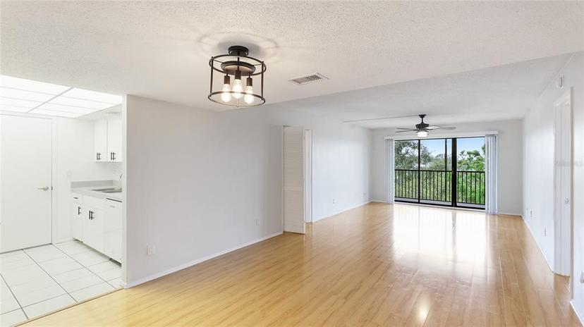 Picture of 6124 43Rd Street W Unit 404A, Bradenton FL 34210