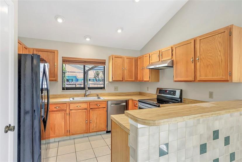 Picture of 1072 Weaver Drive, Oviedo FL 32765
