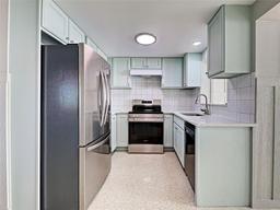 Picture of 315 S Mango Street, Englewood, FL 34223