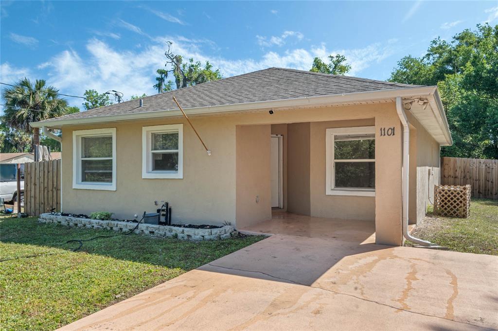 Picture of 1101 S Thompson Avenue, Deland, FL 32720