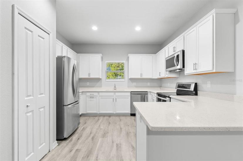 Picture of 277 Ashley Court, Dunedin FL 34698