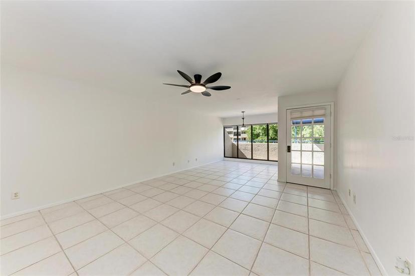 Picture of 835 S Osprey Avenue Unit 101, Sarasota FL 34236