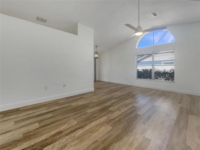 Picture of 3527 65Th Avenue Circle E, Sarasota FL 34243