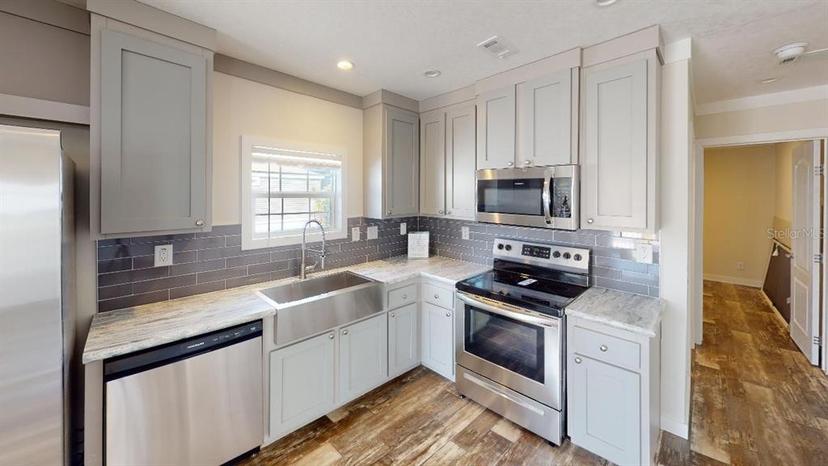 Picture of 1556 Blue Heron Drive, Englewood FL 34224
