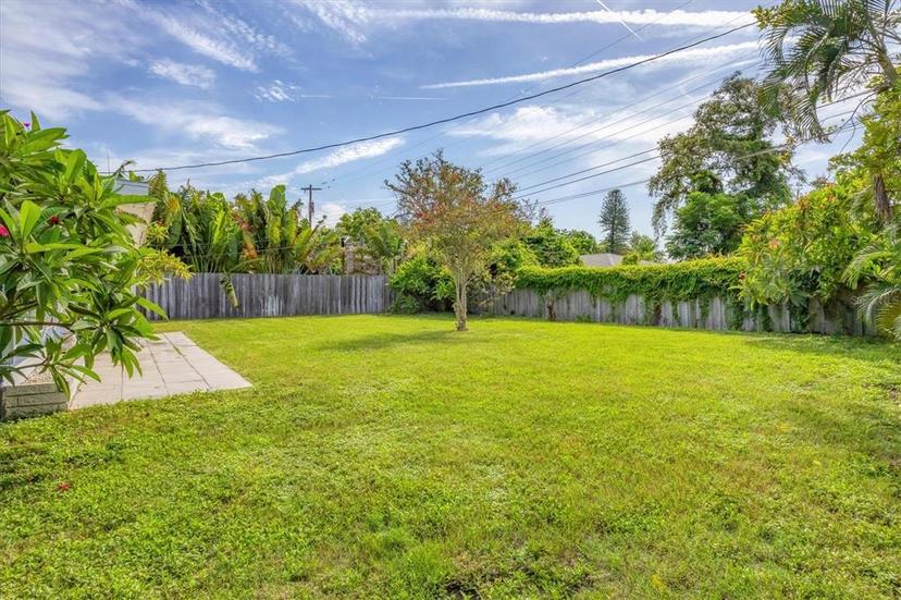 Picture of 2566 Tulip Street, Sarasota FL 34239