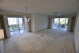 Picture of 5684 Sheffield Greene Circle Unit 79, Sarasota, FL 34235
