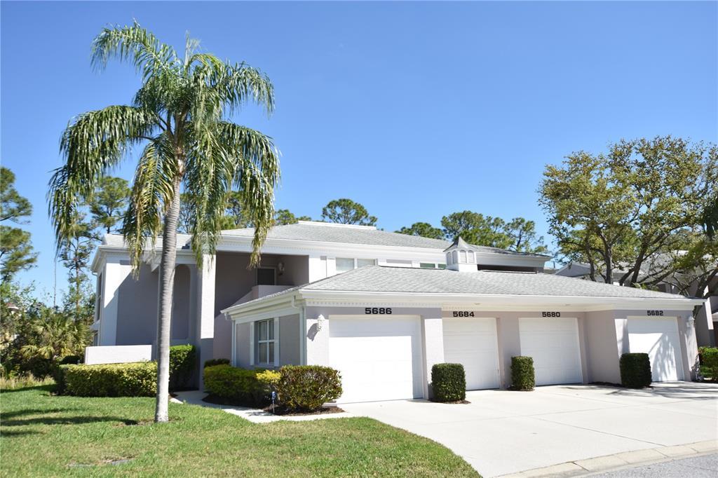 Picture of 5684 Sheffield Greene Circle Unit 79, Sarasota, FL 34235