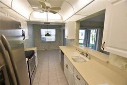 Picture of 5684 Sheffield Greene Circle Unit 79, Sarasota, FL 34235