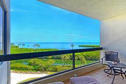 Picture of 1930 Harbourside Drive Unit 136, Longboat Key, FL 34228