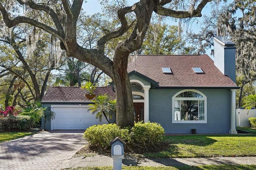Picture of 14910 Northwood Village Lane, Tampa FL 33613