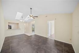 Picture of 205 Hill Street Unit 205, Casselberry, FL 32707