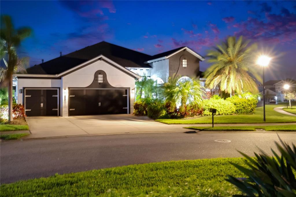 Picture of 6927 Crestpoint Drive, Apollo Beach, FL 33572