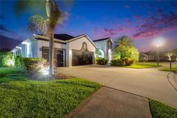 Picture of 6927 Crestpoint Drive, Apollo Beach, FL 33572