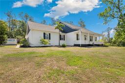 Picture of 15124 Appaloosa Hills Drive, Dade City, FL 33523