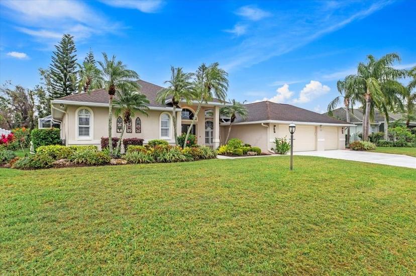 Picture of 5662 Country Lakes Drive, Sarasota FL 34243