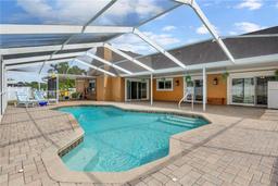 Picture of 2912 Spaniel Lane, Seffner, FL 33584