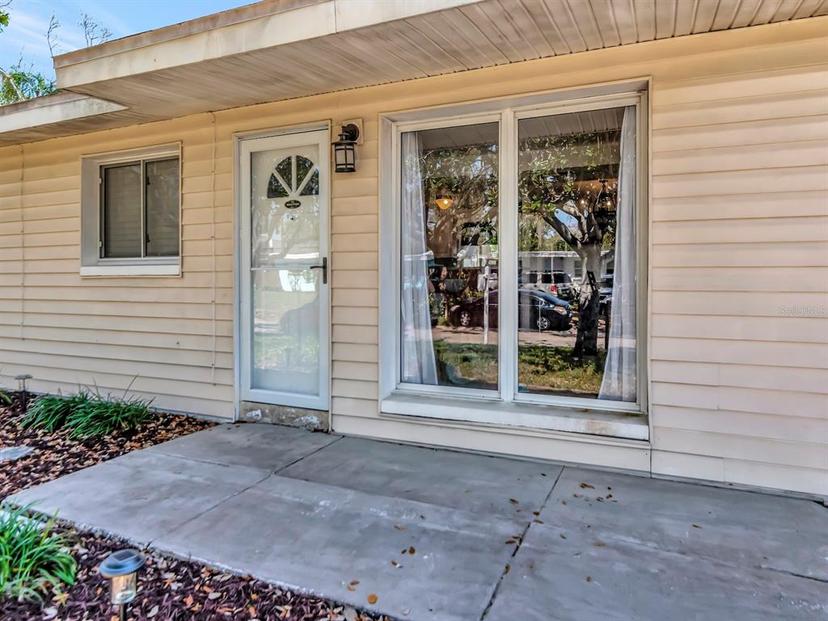 Picture of 2127 Alemanda Drive, Clearwater FL 33764