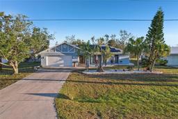 Picture of 1360 Overbrook Road, Englewood, FL 34223