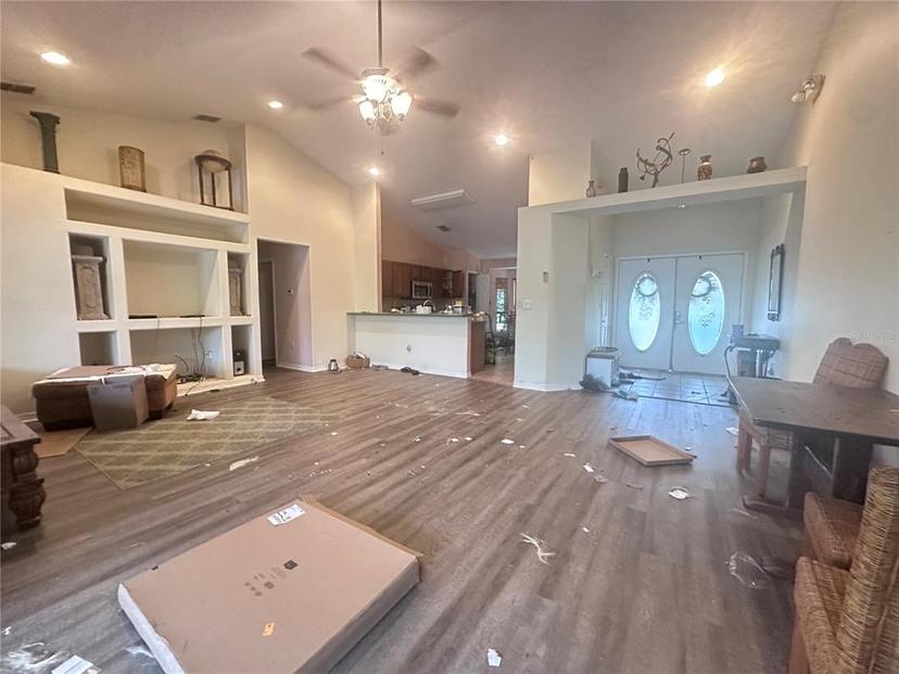 Picture of 123 Breezy Oaks Court, Davenport FL 33896