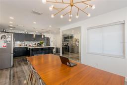 Picture of 205 N Macdill Avenue, Tampa, FL 33609