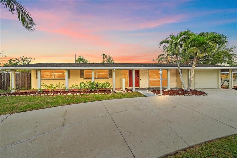 Picture of 2905 Bougainvillea Street, Sarasota FL 34239