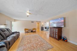 Picture of 2905 Bougainvillea Street, Sarasota, FL 34239