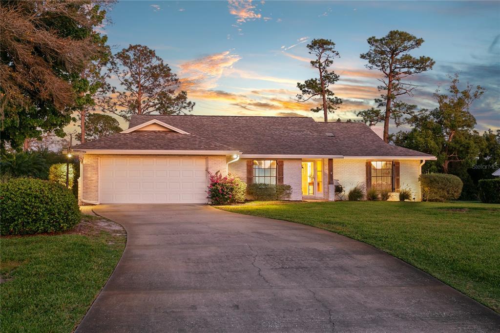 Picture of 425 N Pine Meadow Drive, Debary, FL 32713