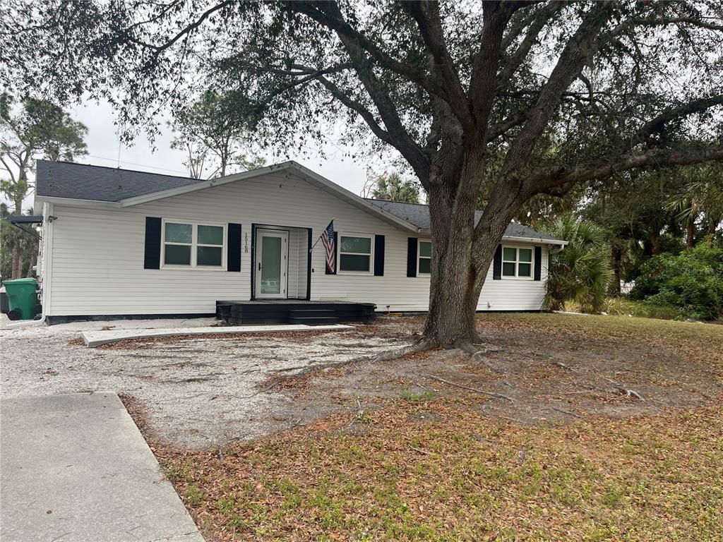 Picture of 15168 Chamberlain Boulevard, Port Charlotte, FL 33953