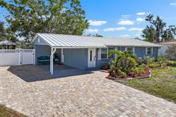 Picture of 107 6Th Street Nw, Ruskin, FL 33570
