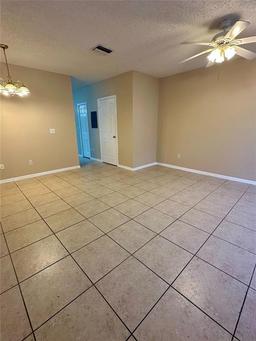 Picture of 6002 Osprey Lake Circle, Riverview, FL 33578