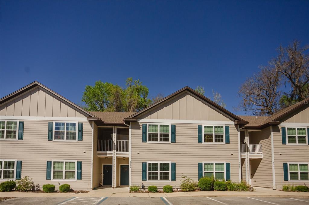Picture of 7386 NW 47Th Way, Gainesville, FL 32653